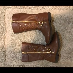 Gently worn kids boots